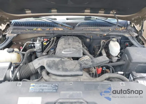 2004 Chevrolet Suburban 1500 Ls из США, поврежденный, VIN 1GNEC16ZX4J266139